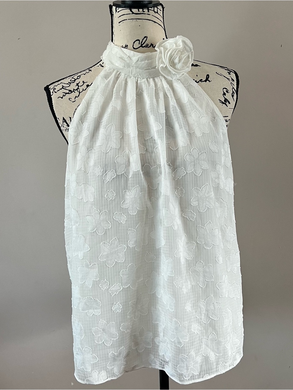 CeCe White Floral Halter Neck Top blouse with Rosette ladies size medium